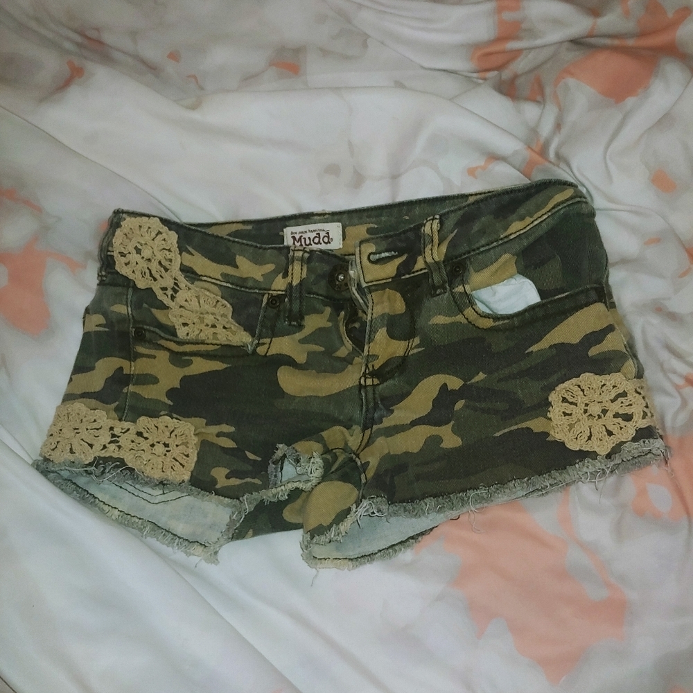 Mud shorts